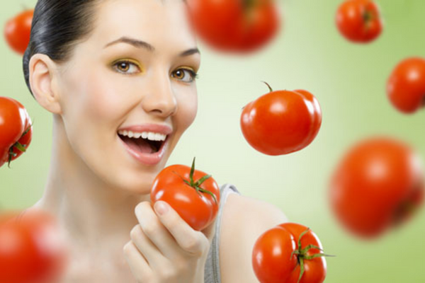 Mặt nạ cà chua nguyên chất được nhiều nàng ưu tiên lựa chọn để chăm sóc da