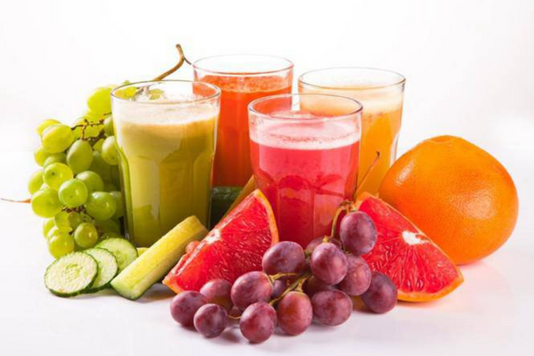 Nước ép trái cây chứa nhiều chất dinh dưỡng rất tốt cho người giảm cân