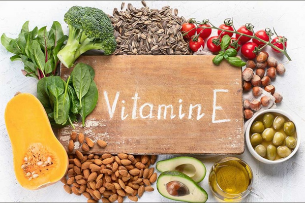 Để tăng cường hệ miễn dịch thì cần bổ sung đầy đủ vitamin E cho cơ thể