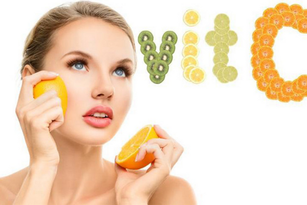 Vitamin C được xem là bí quyết duy trì làn da khỏe đẹp của chị em phụ nữ