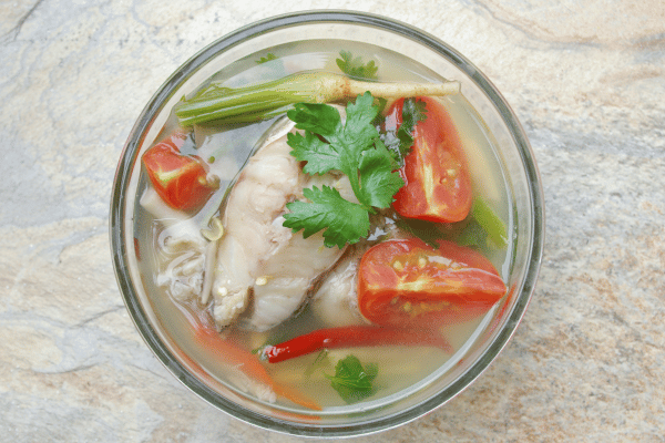 Canh chua là món ăn giải nhiệt mùa hè phổ biến