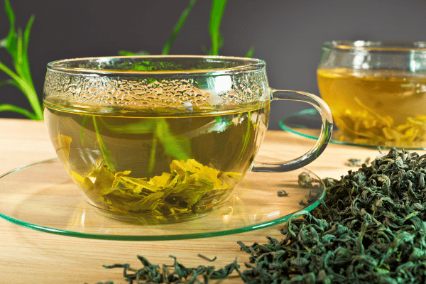 Trà xanh giúp hỗ trợ giảm các triệu chứng của Gout