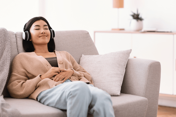 Học cách kiểm soát căng thẳng bằng cách nghe nhạc thư giãn