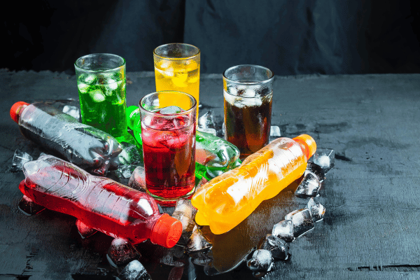Nước có gas gây vàng răng