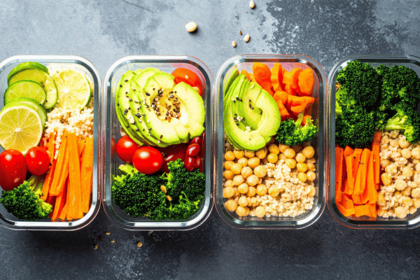 Trang trí món ăn cho trẻ đẹp mắt để tạo hứng thú cho trẻ