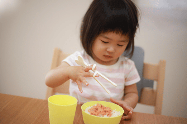 Các dấu hiệu biếng ăn ở trẻ