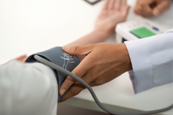 Huyết áp thấp tiềm ẩn nhiều rủi ro có hại đến sức khỏe