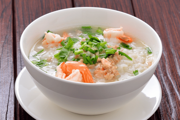 Bồi bổ cho người ốm bằng chế độ ăn uống đầy đủ chất dinh dưỡng