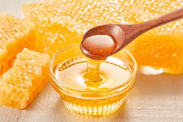 Uống mật ong mỗi ngày để tăng cường miễn dịch cho cơ thể