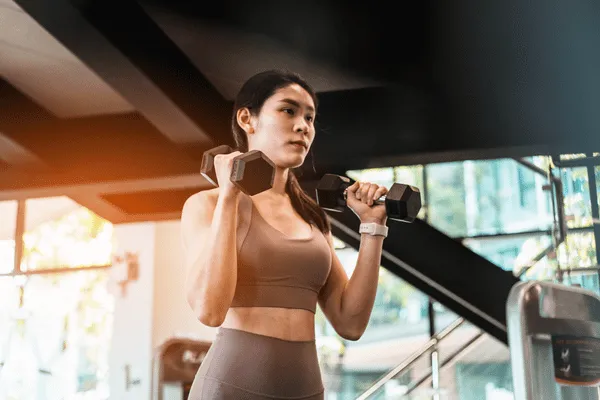 Để sớm lấy lại vóc dáng thon gọn bạn đừng quên tập luyện thể dục