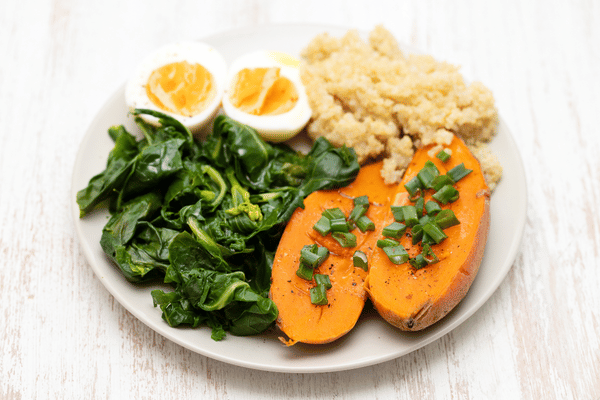 Ưu tiên món ăn hấp luộc là một trong những mẹo giảm cân nhanh và hiệu quả