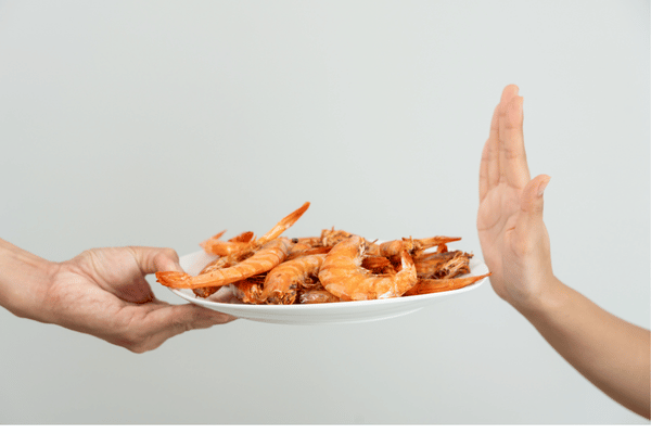 Hãy ngưng tiếp xúc với thức ăn có thành phần dị ứng